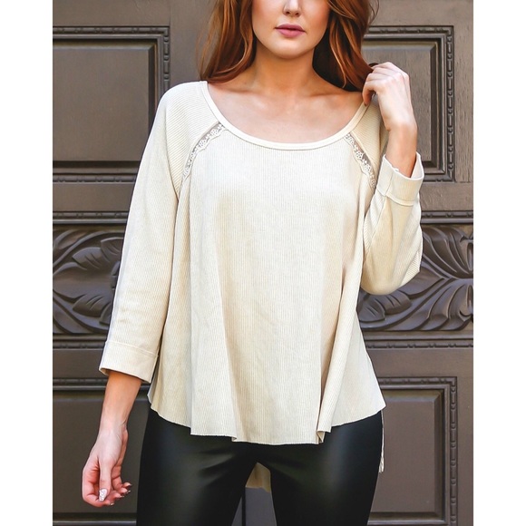 🎉HP🎉 Waffle Knit Lace Back Thermal Top - Picture 2 of 13